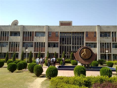 gndu registration number|Guru Nanak Dev University, Amritsar .